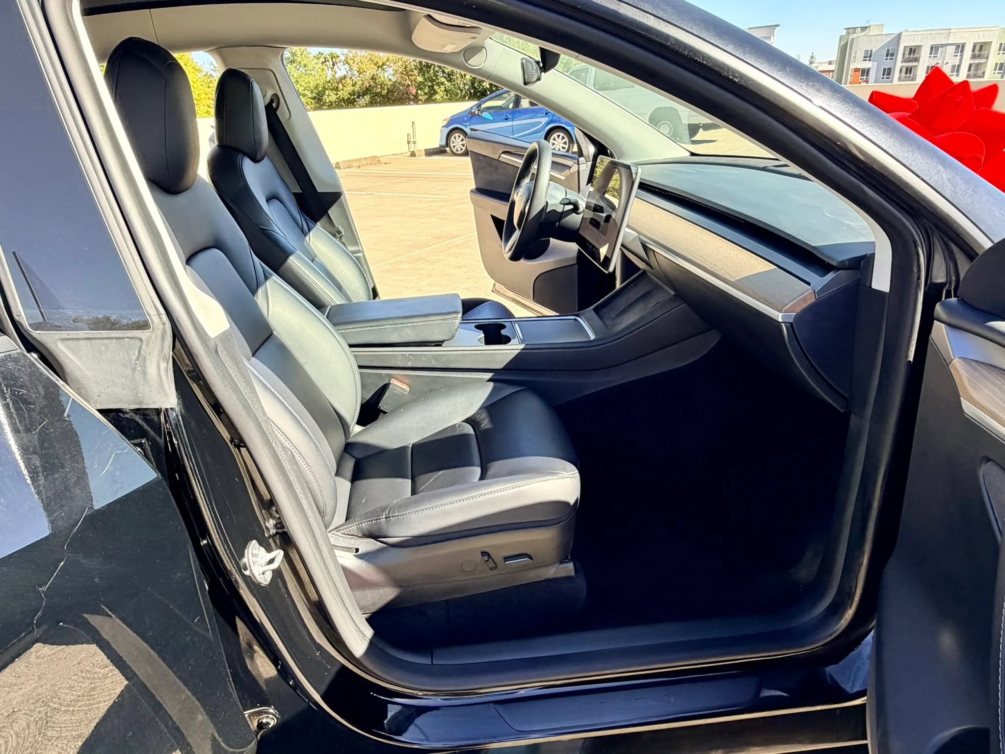 Used 2023 Tesla Model Y Long Range AWD/4WD image 35