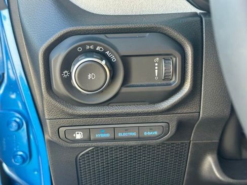 Used 2024 Jeep Wrangler Unlimited AWD/4WD image 23