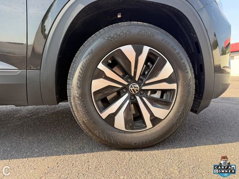 Used 2025 Volkswagen Atlas SE FWD image 10