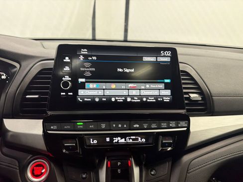 Used 2025 Honda Odyssey EX-L image 31