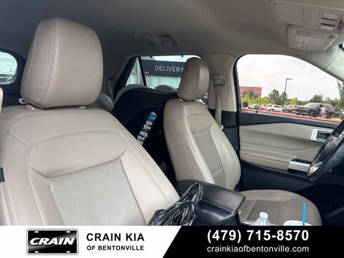 Used 2021 Ford Explorer Limited w/ Equipment Group 301A RWD image 7