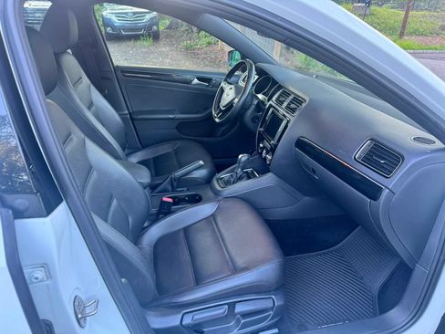 Used 2018 Volkswagen Jetta Sport FWD image 9