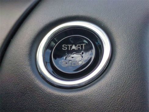 Used 2013 Jaguar XJ L Portfolio image 28