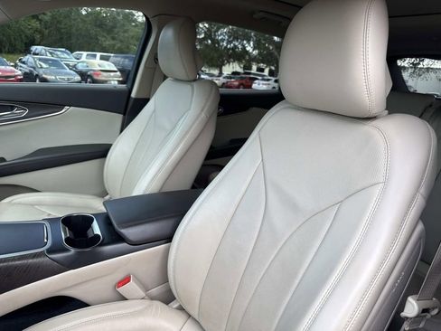 Used 2019 Lincoln Nautilus Reserve image 21