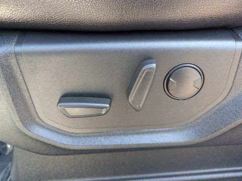 Used 2020 Ford F150 Lariat AWD/4WD image 12