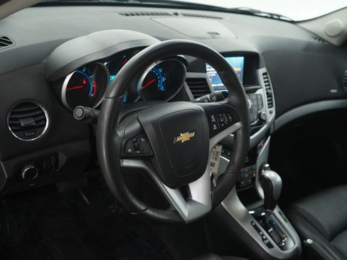 Used 2013 Chevrolet Cruze LT image 19