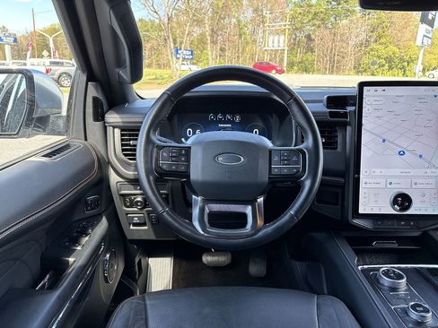 Used 2023 Ford Expedition Max Platinum AWD/4WD image 11
