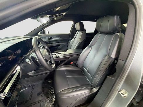 Used 2024 Cadillac Lyriq Tech AWD/4WD image 23