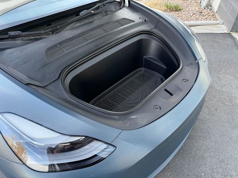 Used 2022 Tesla Model Y Performance image 41