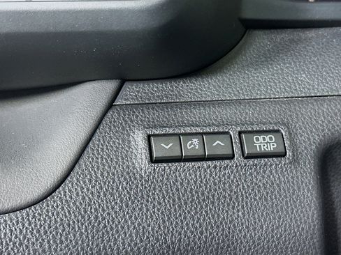 Used 2023 Toyota Crown XLE image 16