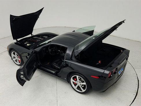 Used 2010 Chevrolet Corvette Coupe w/ 1LT image 37