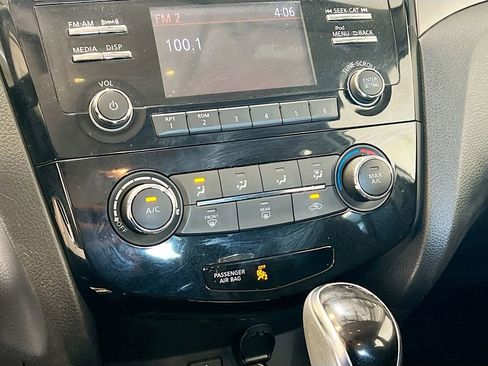 Used 2017 Nissan Rogue Sport S w/ S Appearance Package FWD image 14