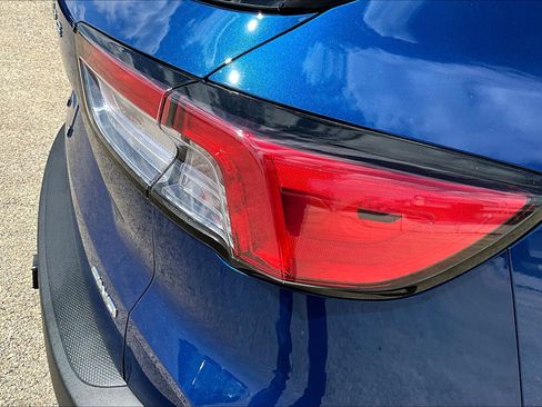 Used 2022 Ford Escape Titanium w/ Class II Trailer Tow Package image 28