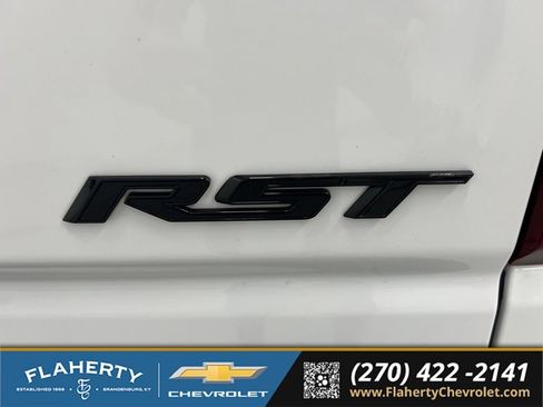 Used 2023 Chevrolet Silverado 1500 RST w/ Rally Edition AWD/4WD image 18