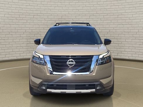 Certified 2024 Nissan Pathfinder Platinum w/ Cargo Package FWD image 2