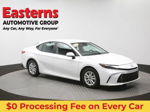 Used 2025 Toyota Camry LE FWD image 48