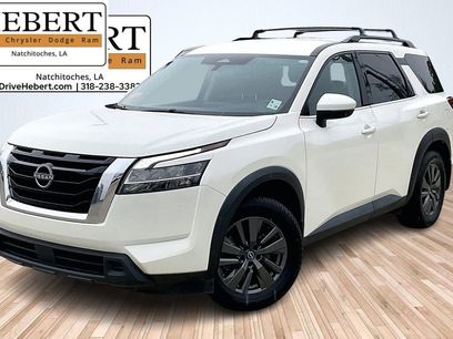 Used 2022 Nissan Pathfinder SV