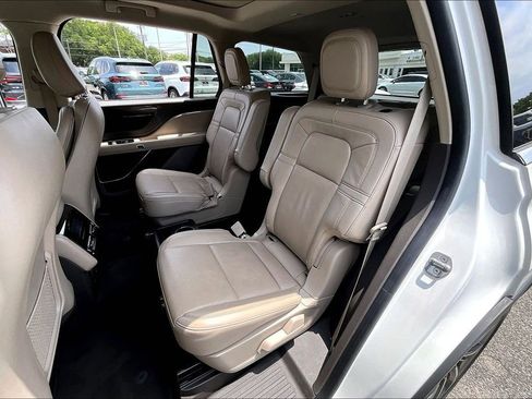 Used 2023 Lincoln Aviator Reserve w/ Equipment Group 201A AWD/4WD image 18