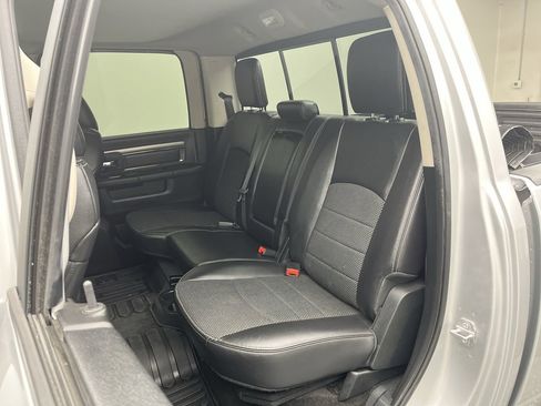 Used 2018 RAM 2500 Big Horn w/ Sport Appearance Group image 12