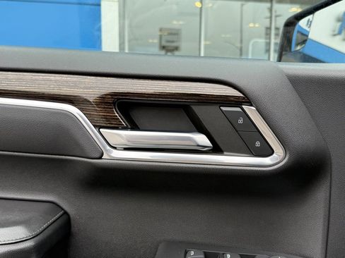 Used 2023 GMC Sierra 1500 Elevation image 23