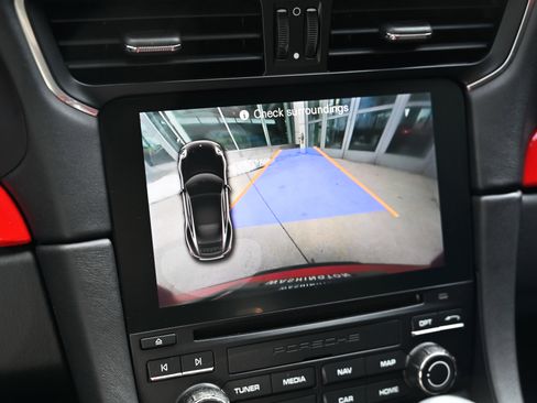 Used 2018 Porsche 911 Carrera S image 32