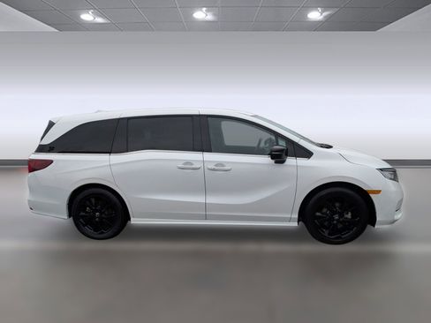 Used 2024 Honda Odyssey Sport image 8