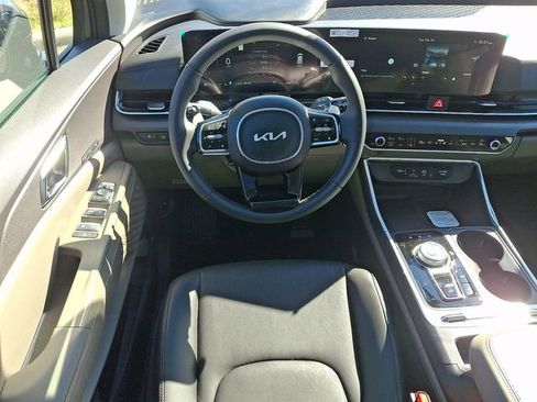 New 2026 Kia Carnival SX image 10