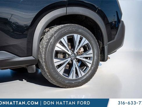 Used 2021 Nissan Rogue SV w/ Premium Package image 40