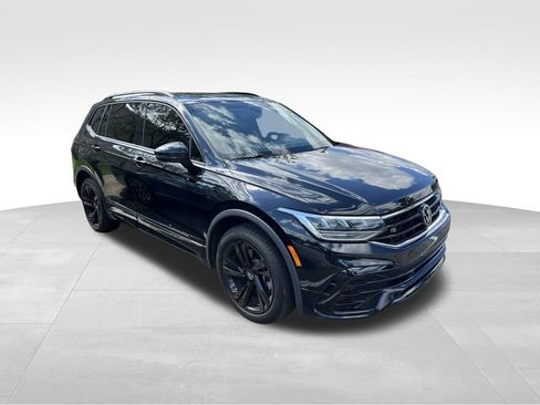 Used 2023 Volkswagen Tiguan SE R-Line FWD image 4