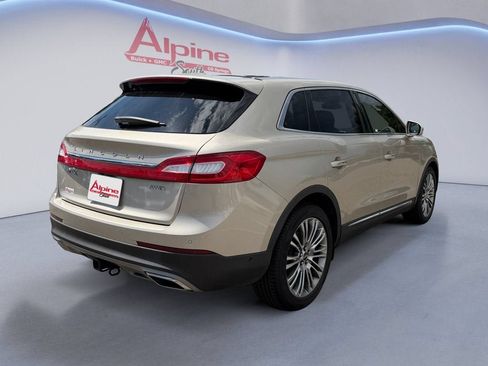 Used 2017 Lincoln MKX Reserve w/ Driver Assistance Package AWD/4WD image 5