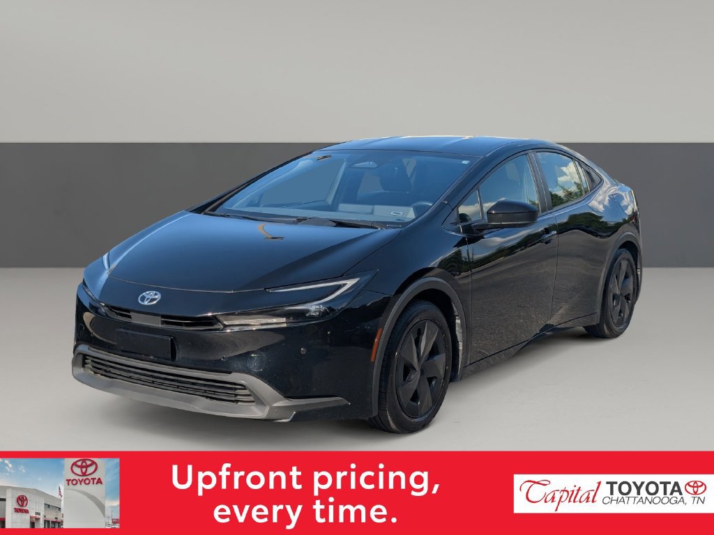 Used 2025 Toyota Prius LE FWD image 4