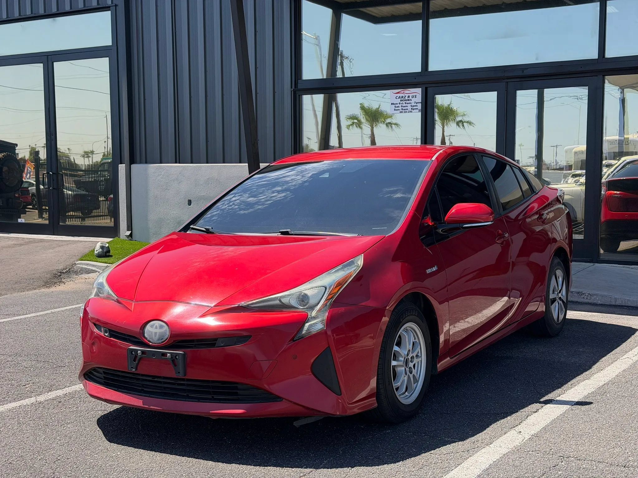 Used 2018 Toyota Prius Two w/ Prius Two Safety Plus Package FWD image 2