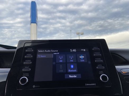 Used 2024 Toyota Camry SE image 36