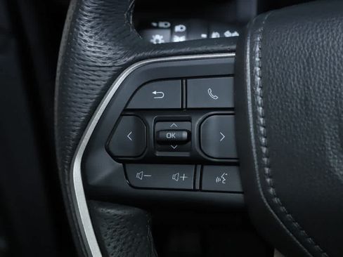 Used 2025 Toyota Tacoma TRD Sport AWD/4WD image 22