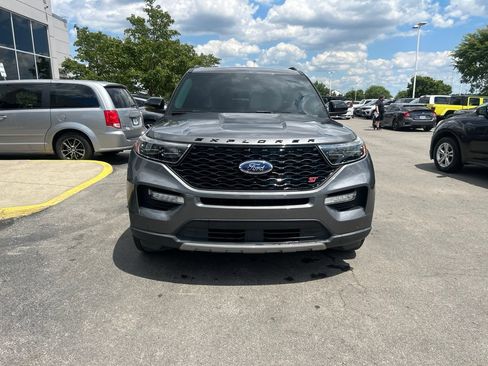 Used 2021 Ford Explorer Limited w/ Equipment Group 301A AWD/4WD image 8