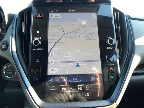 Used 2024 Subaru Crosstrek 2.5i Limited image 6