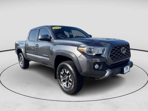 Used 2021 Toyota Tacoma TRD Off-Road w/ Technology Package AWD/4WD image 7