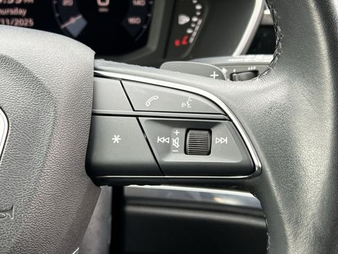 Used 2023 Audi Q3 2.0T Premium image 30