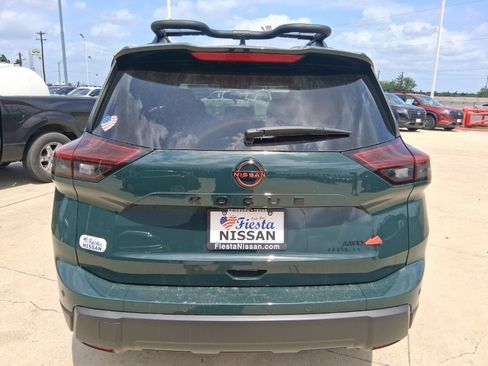 New 2026 Nissan Rogue SV AWD/4WD image 6