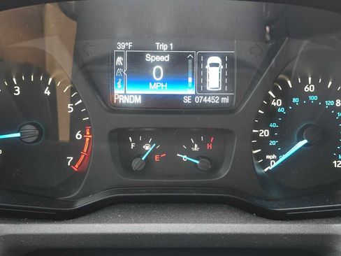 Used 2018 Ford Transit 350 XLT image 33