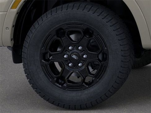 New 2025 Ford Ranger Lariat w/ FX4 Off-Road Package image 19