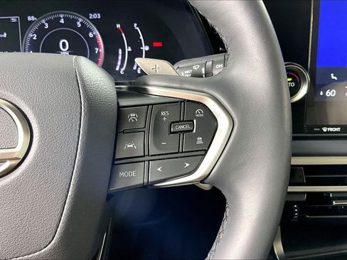 Used 2024 Lexus RX 350 FWD w/ Technology Package image 23