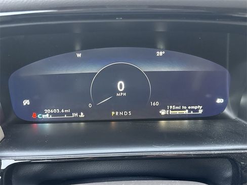 Certified 2022 Lincoln Nautilus FWD w/ Premium Package image 10