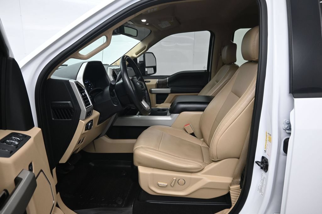 Used 2018 Ford F250 Lariat w/ Lariat Ultimate Package AWD/4WD image 9