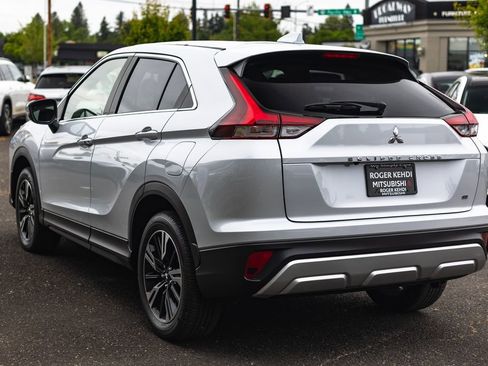 Used 2024 Mitsubishi Eclipse Cross SE AWD/4WD image 9