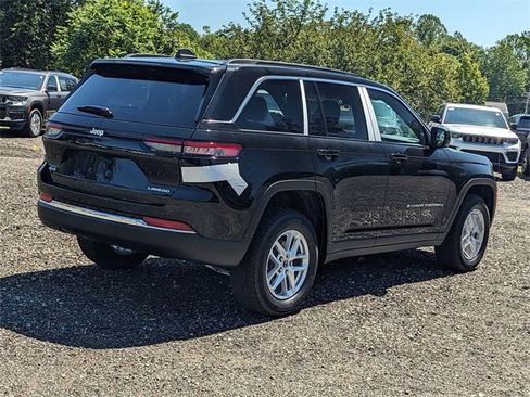 New 2025 Jeep Grand Cherokee Laredo X w/ Luxury Tech Group I image 3