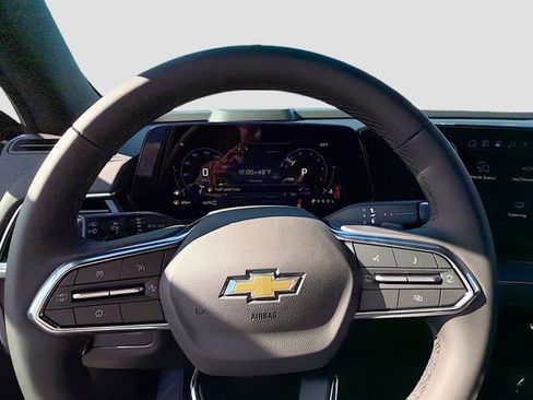 New 2026 Chevrolet Suburban LS image 11