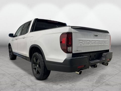 New 2026 Honda Ridgeline Black Edition image 3