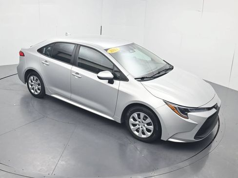 Used 2024 Toyota Corolla LE FWD image 46