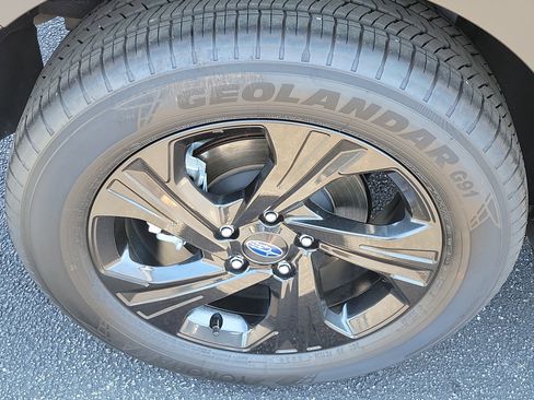 Certified 2024 Subaru Crosstrek 2.0i image 10